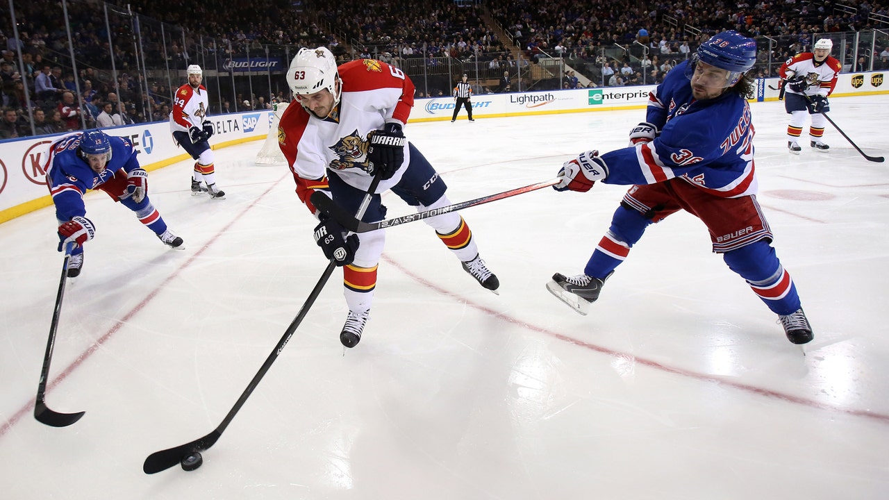 Panthers hang tough into 3rd period, fall on road to Rangers